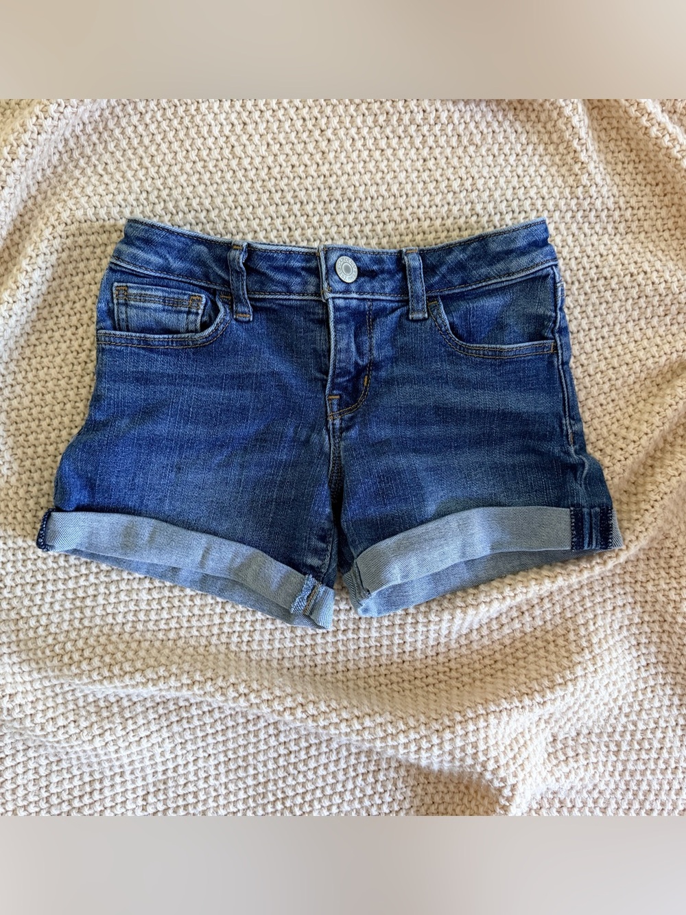 GAP Denim Midi Shorts — Girls 6 💙